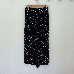 Size XS; Madewell wide leg pants with pockets in black with cream dots.